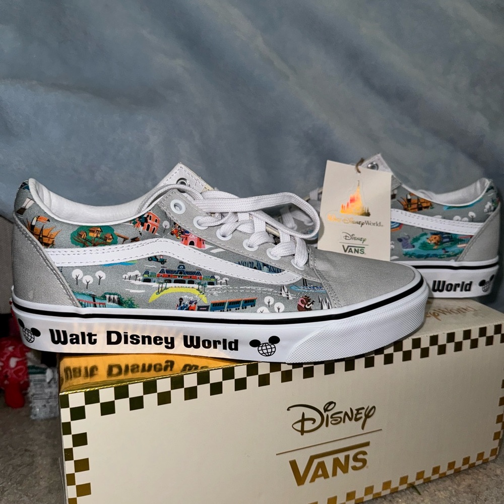 Walt Disney World’s 50th Anniversary Vans